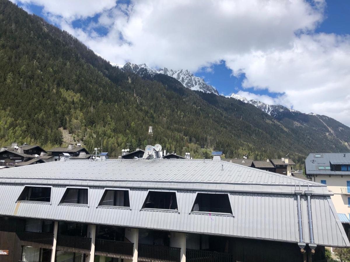 Studio lumineux neuf dans l'hyper centre avec vue Chamonix Extérieur photo